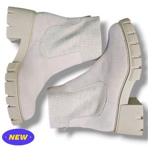 TORRID | PLUS SIZE SWEATER GORE CHELSEA EXTRA WIDE BOOTS - NWOT!